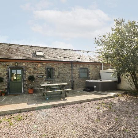 2 Fenton Home Farm Haverfordwest Exterior photo